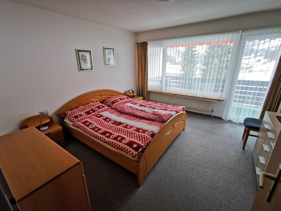 Apartments Haus Quelle Leukerbad Luaran gambar